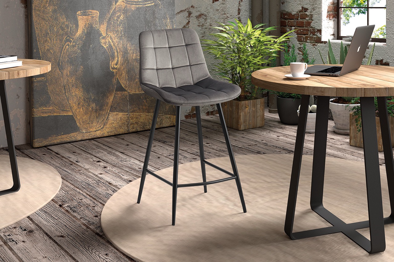 DanjouBoda-Chaise-Bar-Juta-Rousseau