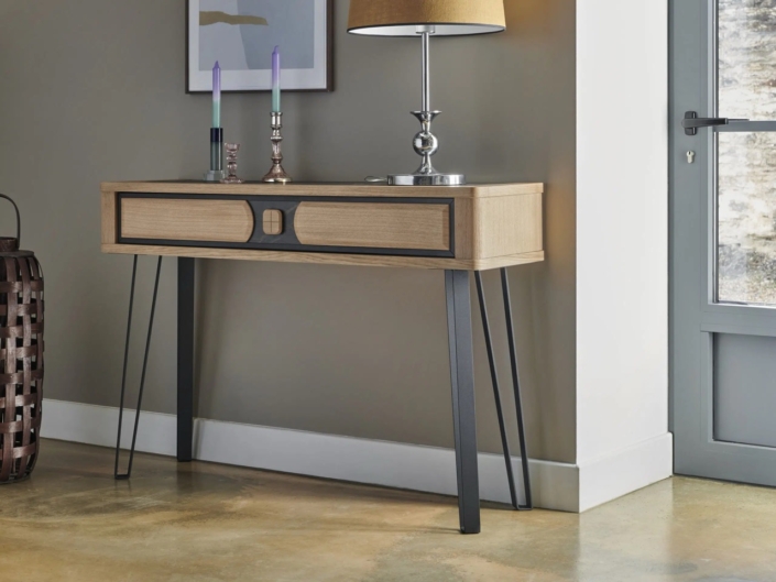 DanjouBoda-Console-Omega-Girardeau