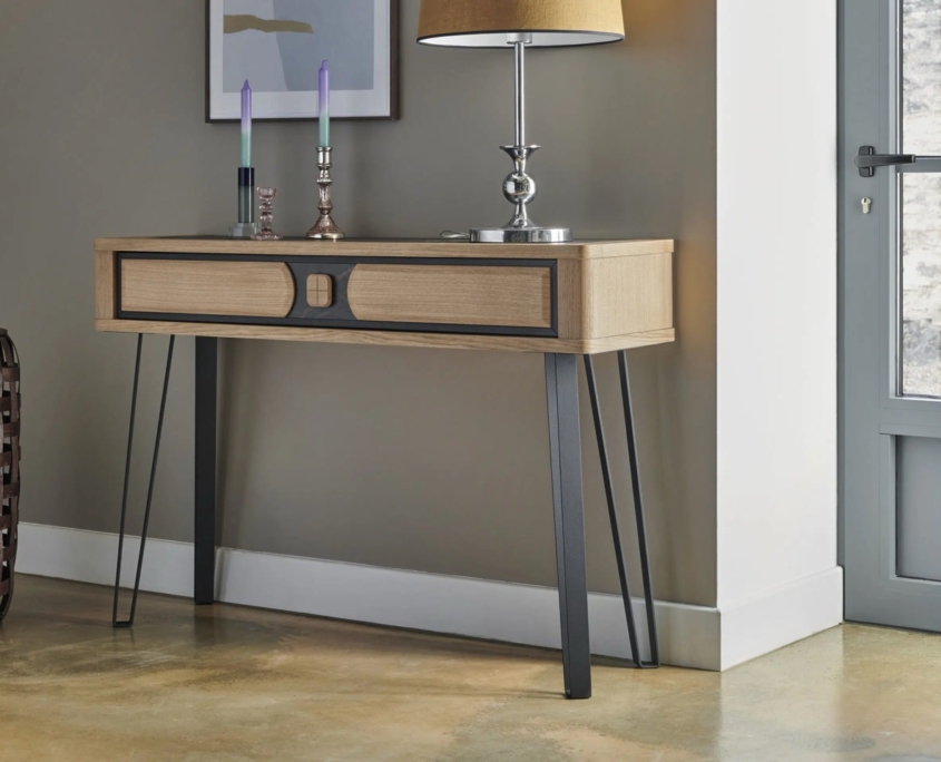 DanjouBoda-Console-Omega-Girardeau